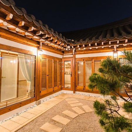 El House Hotel Гиеонгджу Екстериор снимка