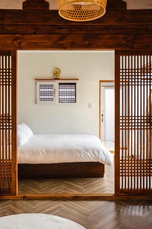 El House Hotel Гиеонгджу Екстериор снимка