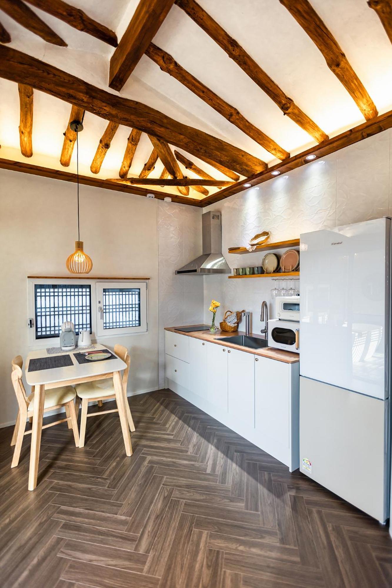 El House Hotel Гиеонгджу Екстериор снимка